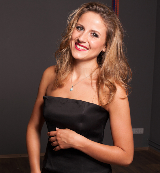 Hannah Jasna H. – Schauspiel Sedcard-Foto 2 bei JustInCast