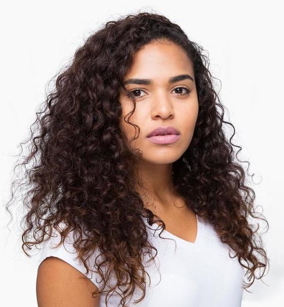Grecia C. – Fashion Sedcard-Foto 2 bei JustInCast