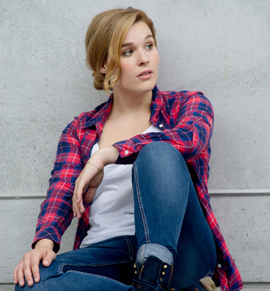 Christine G. – Schauspiel Sedcard-Foto 5 bei JustInCast
