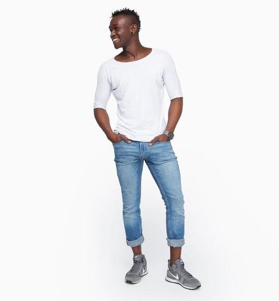 George Mosobalaje J. – Real People Sedcard-Foto 4 bei JustInCast