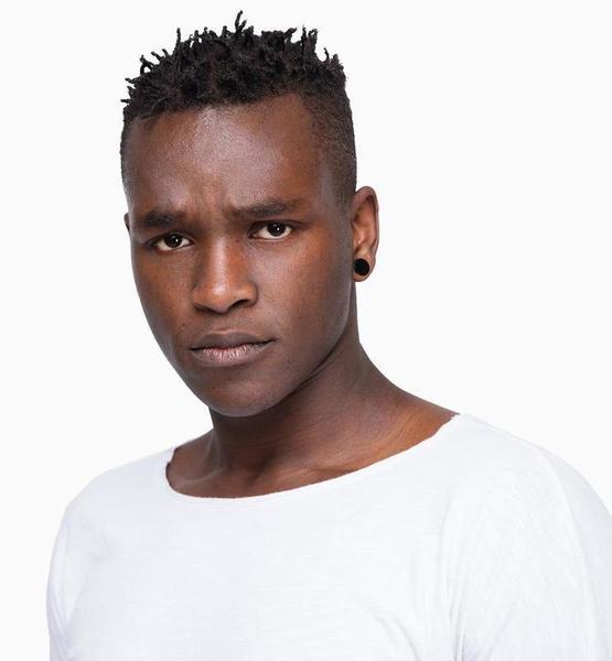 George Mosobalaje J. – Real People Sedcard-Foto 2 bei JustInCast