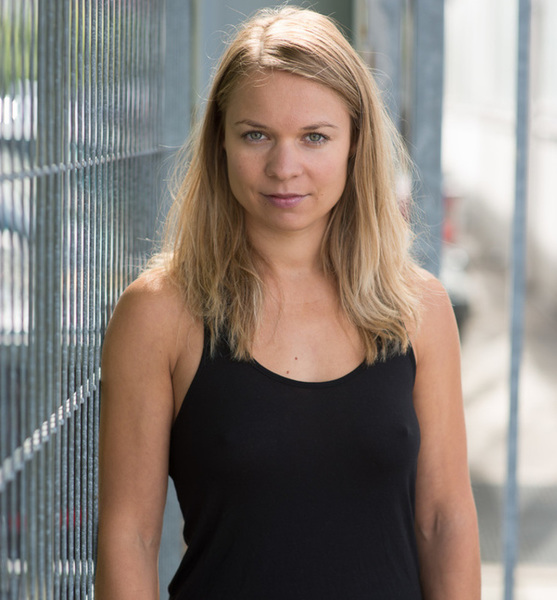 Kathrin Anna W. – Schauspiel Sedcard-Foto 3 bei JustInCast
