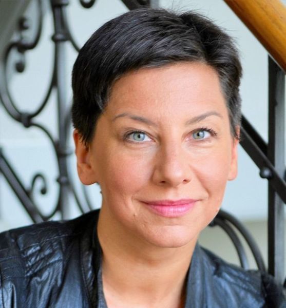 Claudia J. – Schauspiel Sedcard-Foto 4 bei JustInCast