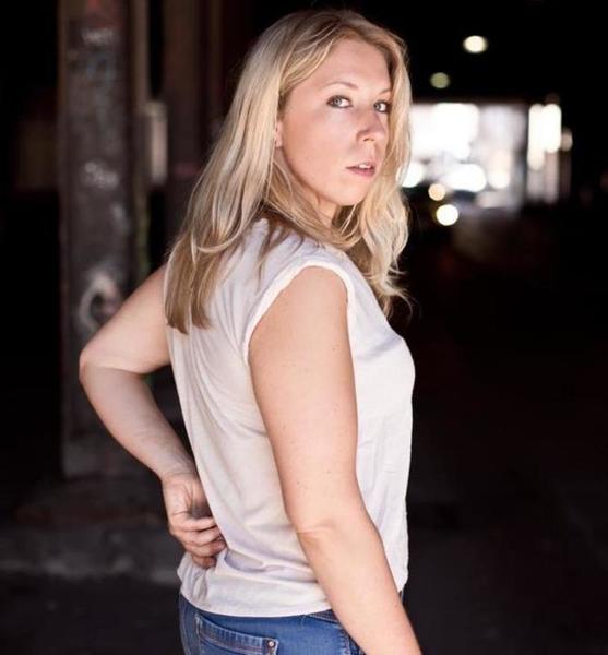 Inés W. – Schauspiel Sedcard-Foto 3 bei JustInCast