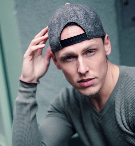 Maximilian W. – Fashion Sedcard-Foto 2 bei JustInCast