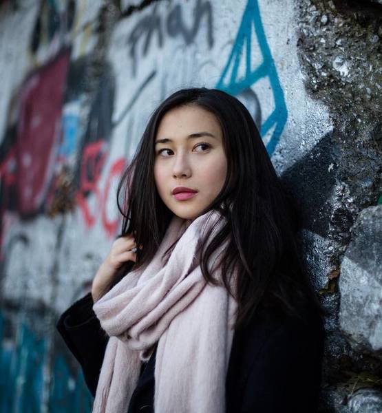 julia s. – Fashion Sedcard-Foto 2 bei JustInCast