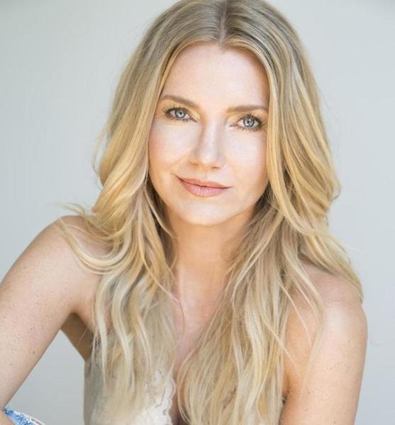 Anna W. – Fashion Profilbild bei JustInCast