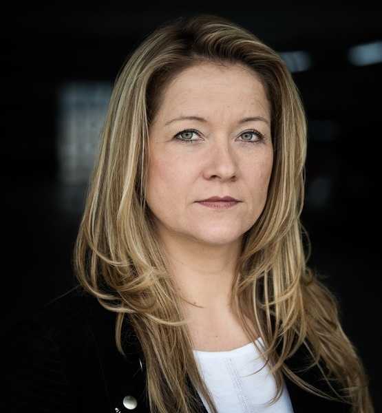 Michaela S. – Schauspiel Sedcard-Foto 3 bei JustInCast