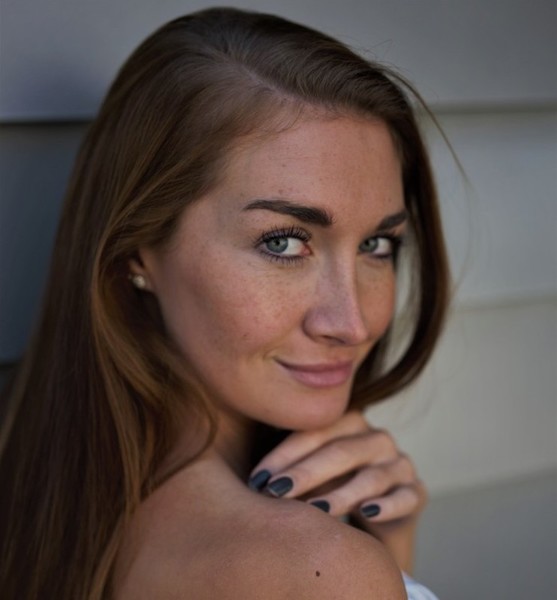 Maxine M. – Fashion Sedcard-Foto 4 bei JustInCast