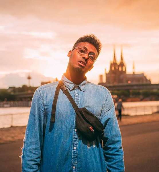 Sadik A. – Tanz Sedcard-Foto 2 bei JustInCast