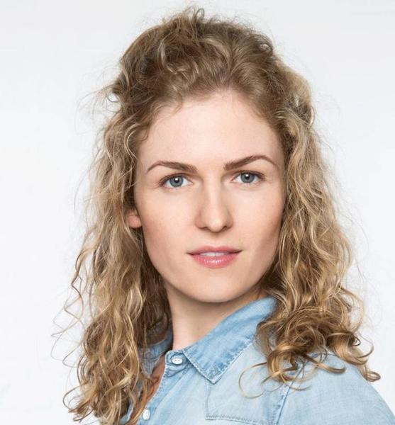 Constanze Sophie K. – Schauspiel Sedcard-Foto 2 bei JustInCast