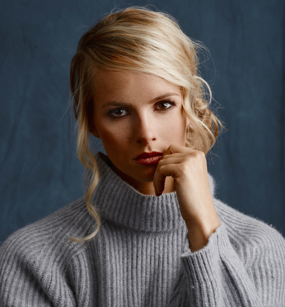 Isabel D. – Fashion Sedcard-Foto 3 bei JustInCast