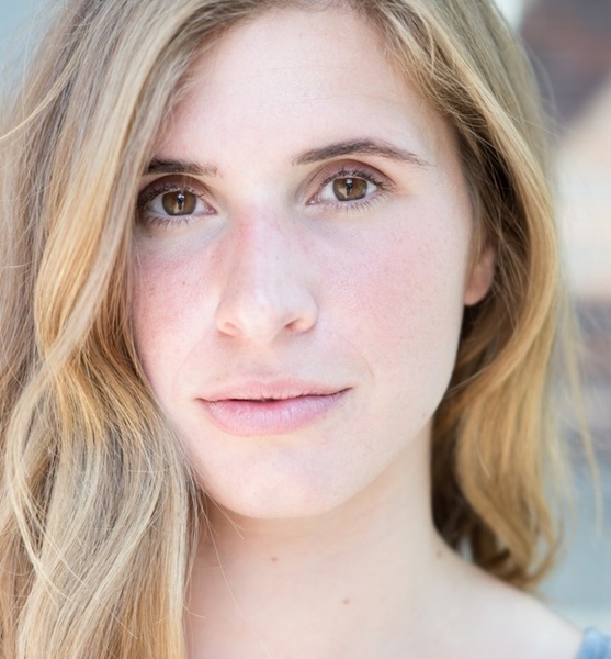 Kristina M. – Schauspiel Sedcard-Foto 2 bei JustInCast