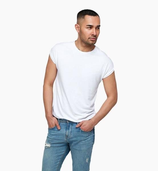 Alain  P. – Real People Sedcard-Foto 5 bei JustInCast