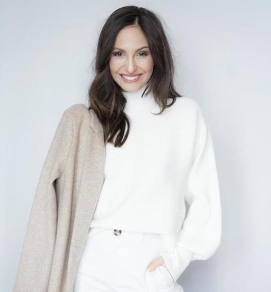 Chiara C. – Fashion Sedcard-Foto 2 bei JustInCast