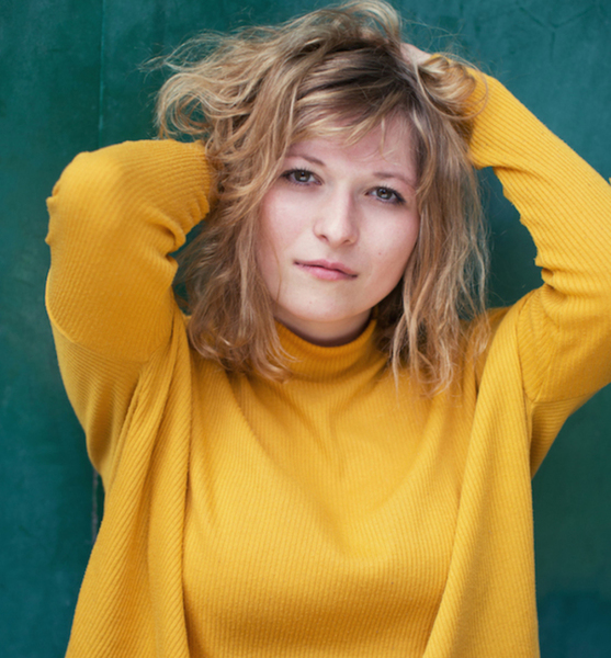 Karla H. – Schauspiel Sedcard-Foto 2 bei JustInCast