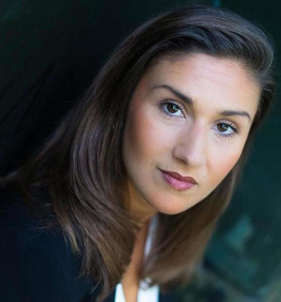 Eva Melanie  L. – Schauspiel Sedcard-Foto 4 bei JustInCast