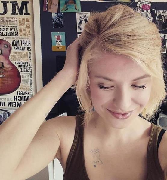 Georgina E. – Schauspiel Sedcard-Foto 4 bei JustInCast