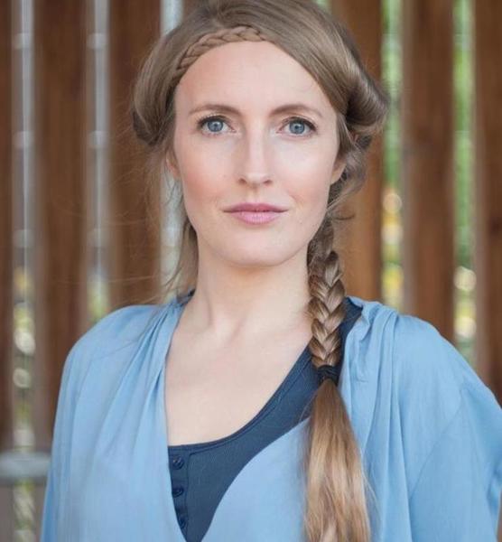 Joana L. – Schauspiel Sedcard-Foto 2 bei JustInCast