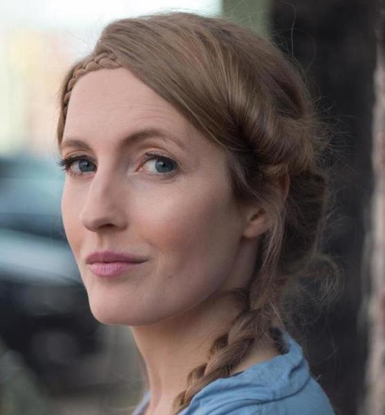 Joana L. – Schauspiel Sedcard-Foto 5 bei JustInCast
