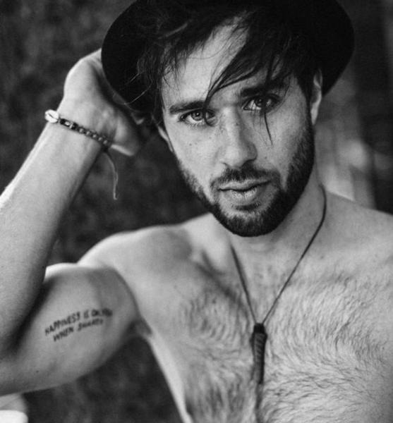 Jonas M. – Fashion Sedcard-Foto 5 bei JustInCast