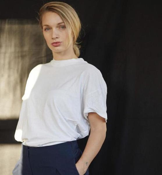 Victoria M. – Fashion sedcard image 3 at JustInCast