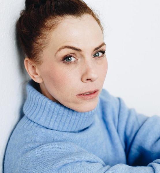 Lesley H. – Schauspiel Sedcard-Foto 5 bei JustInCast