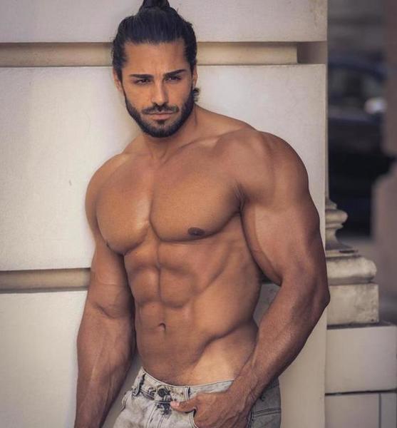 Kenan E. – Fashion Profilbild bei JustInCast