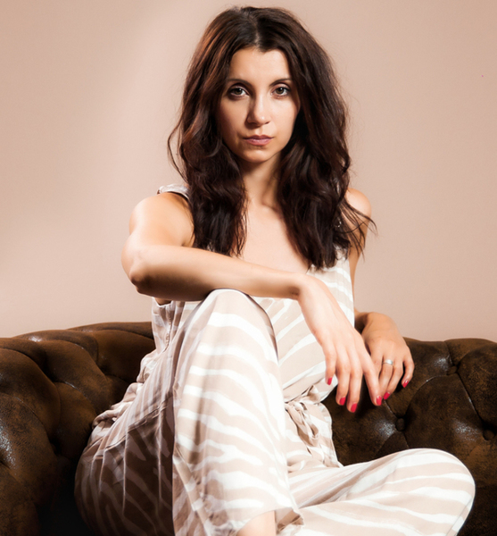 Valentina R. – Schauspiel Sedcard-Foto 2 bei JustInCast