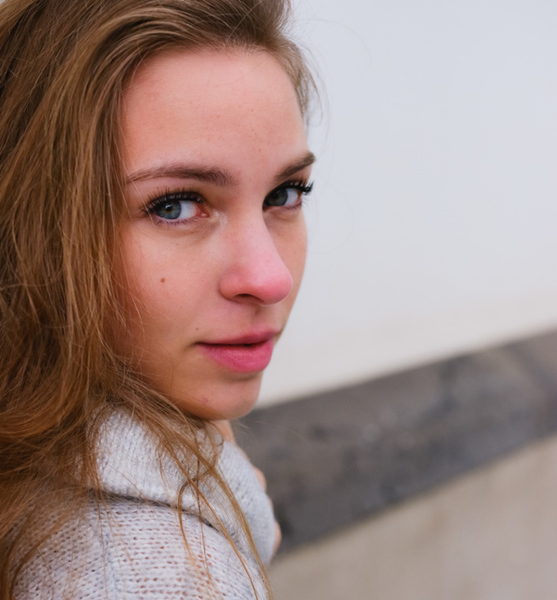 Louisa H. – Schauspiel Sedcard-Foto 5 bei JustInCast