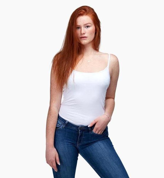 Victoria M. – Fashion Sedcard-Foto 7 bei JustInCast