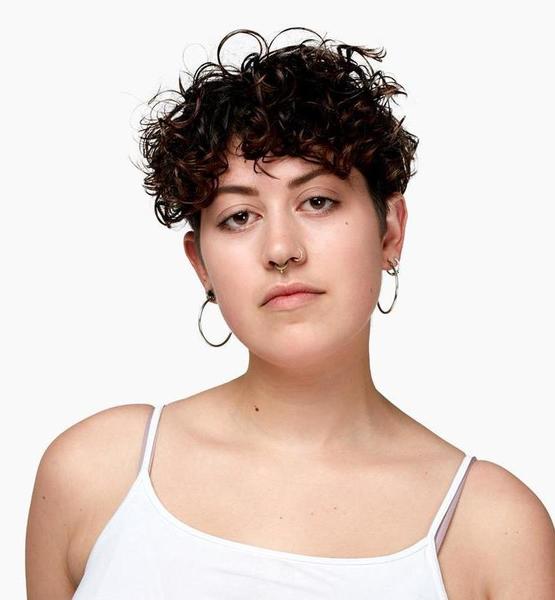 Nena  E. – Real People Profilbild bei JustInCast