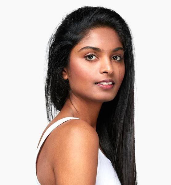 Shilpashree M. – Real People Sedcard-Foto 3 bei JustInCast