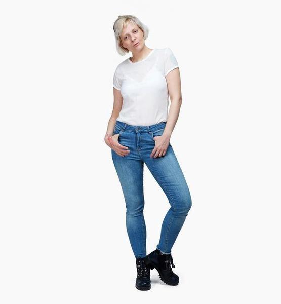 Cornelia P. – Real People Sedcard-Foto 4 bei JustInCast