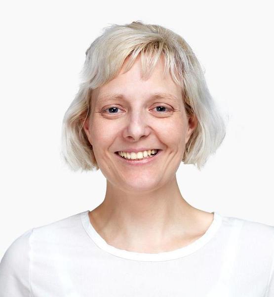 Cornelia P. – Real People Sedcard-Foto 2 bei JustInCast