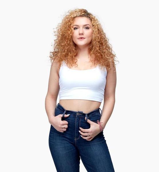 Larissa G. – Schauspiel Sedcard-Foto 7 bei JustInCast