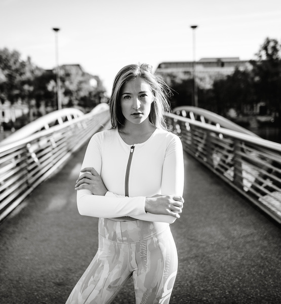 Kim U. – Fashion Sedcard-Foto 3 bei JustInCast