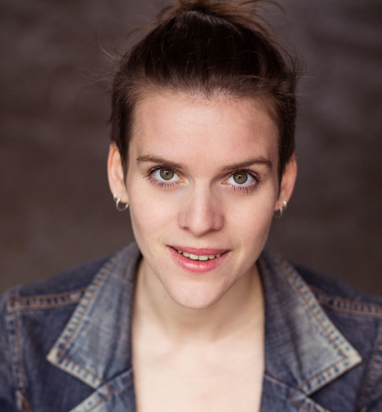 Inka W. – Schauspiel Sedcard-Foto 5 bei JustInCast