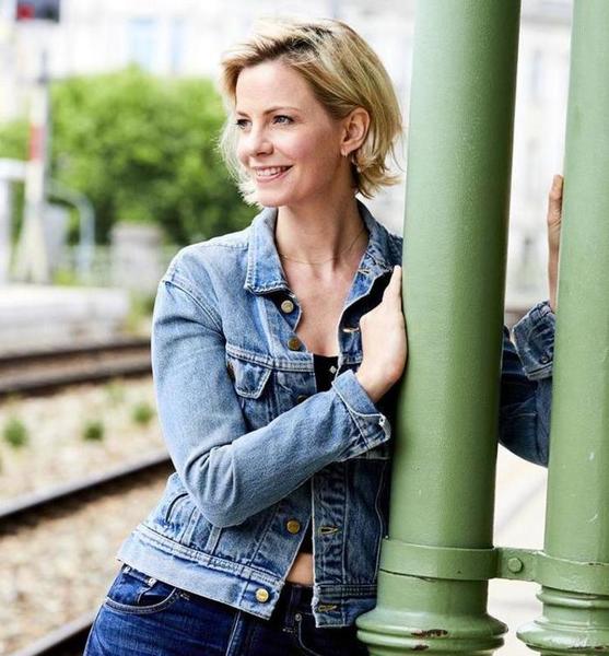 Melanie T. – Schauspiel Sedcard-Foto 4 bei JustInCast