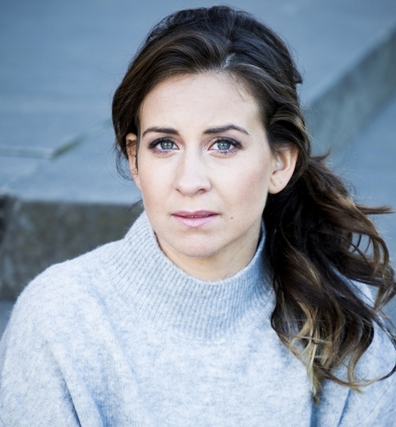 Shirin A. – Schauspiel Sedcard-Foto 2 bei JustInCast