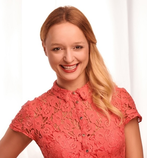 Isabella E. – Schauspiel Sedcard-Foto 4 bei JustInCast