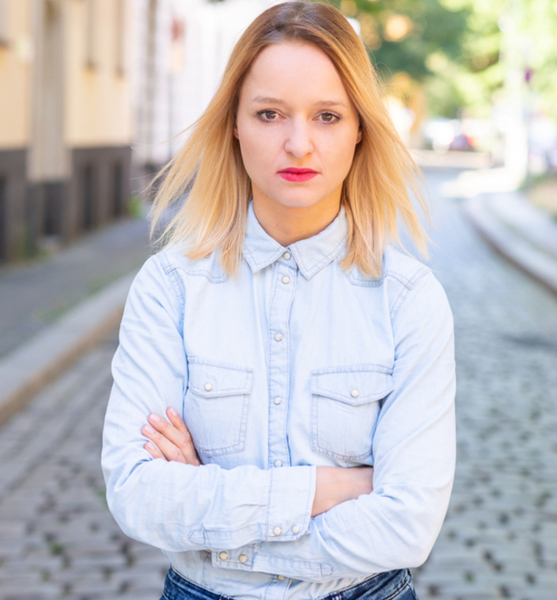 Isabella E. – Schauspiel Sedcard-Foto 3 bei JustInCast