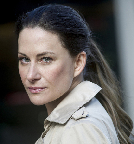 Claudia D. – Schauspiel Sedcard-Foto 2 bei JustInCast