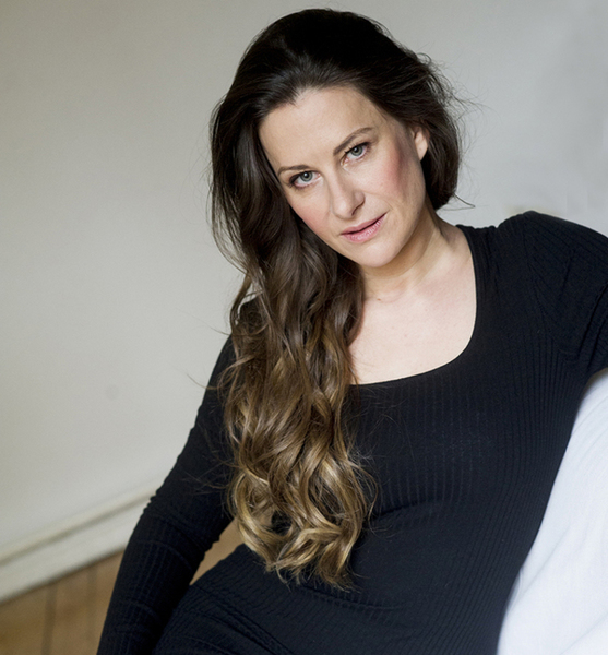 Claudia D. – Schauspiel Sedcard-Foto 5 bei JustInCast