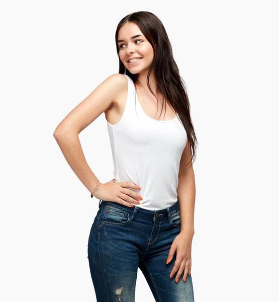Tonia  A. – Real People Sedcard-Foto 3 bei JustInCast