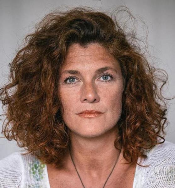 Regina S. – Schauspiel Sedcard-Foto 4 bei JustInCast