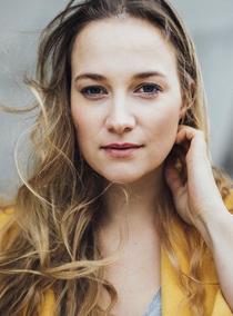 Paulina – Schauspieler & Darsteller Sedcard bei JustInCast