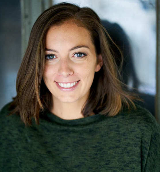 Isabell V. – Schauspiel Sedcard-Foto 4 bei JustInCast