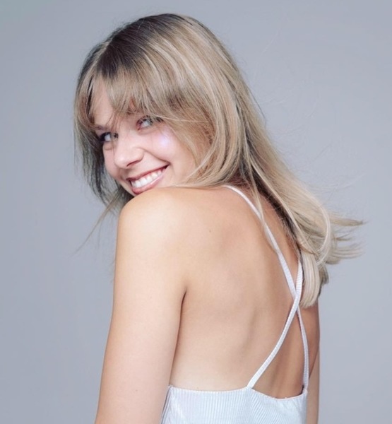 Isabel K. – Fashion Sedcard-Foto 2 bei JustInCast