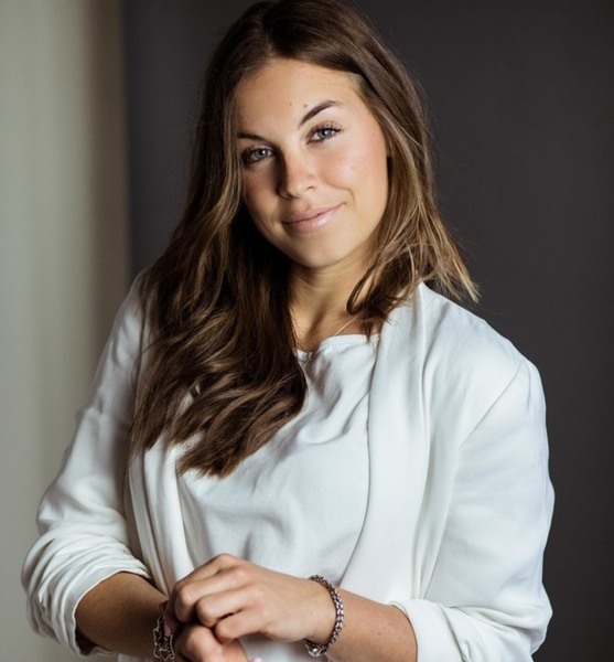 Sophia L. – Schauspiel Sedcard-Foto 3 bei JustInCast